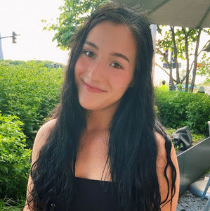 Meet your Posher, Aspasia